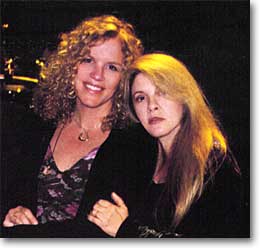[ Stevie & Mindy at rehearsal ]